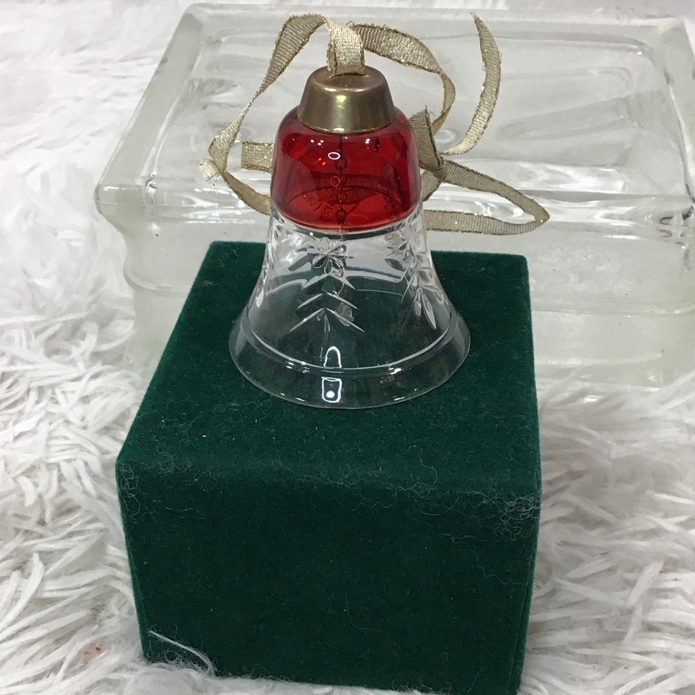 Vintage hand cut 24% PBO crystal Glass Bell Ornament
